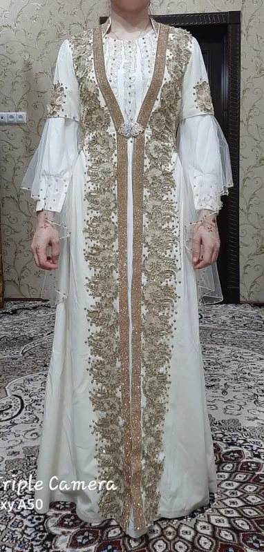Abaya-ansambl