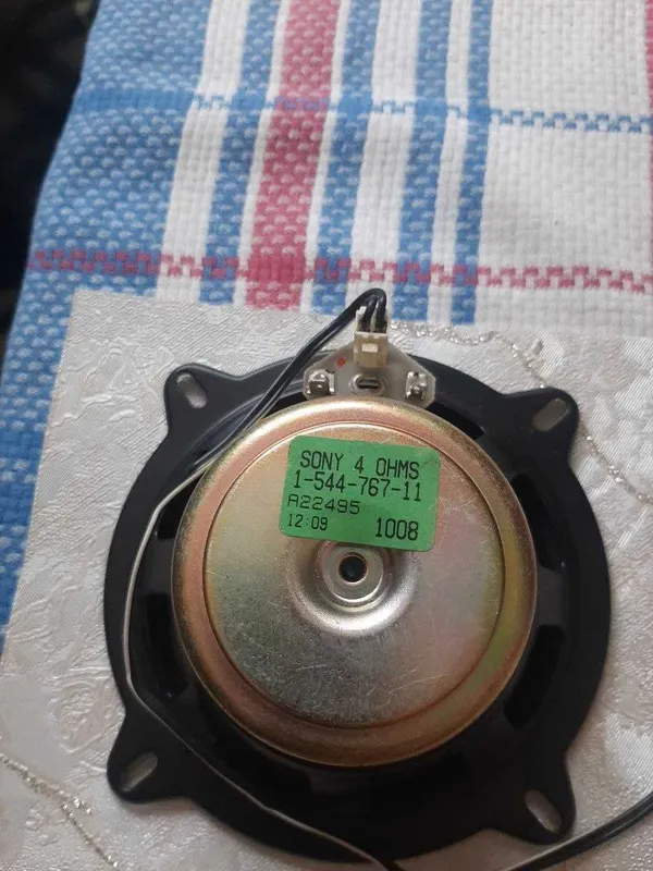 продам динамики разные смотрите фото все рабочие 2