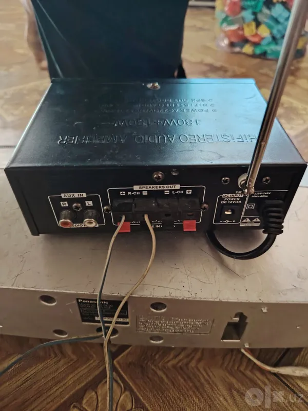 Magnitafon sotiladi 12v 220v 7