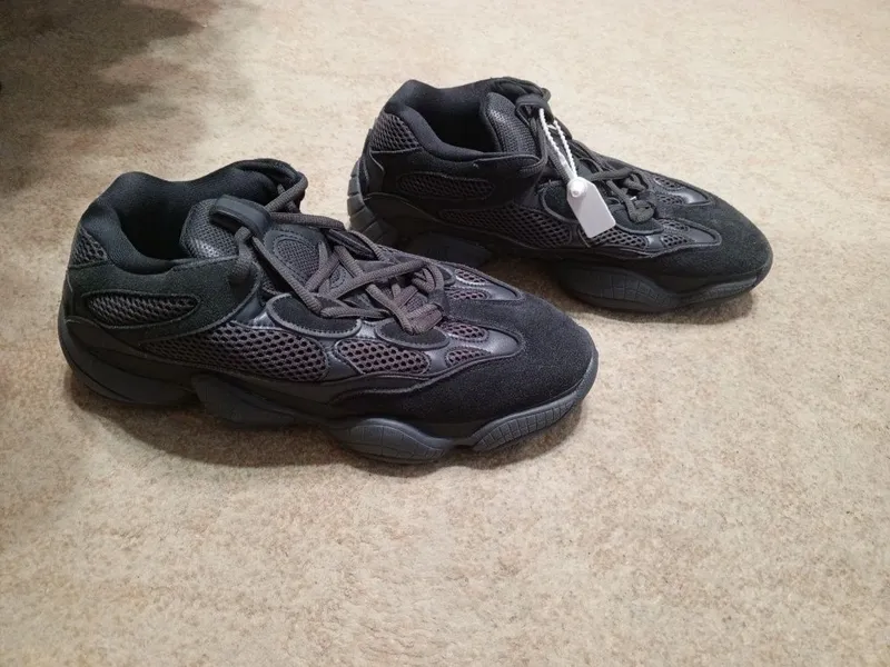 Новые кроссы Adidas Yeezy 500, 44-45 размер — фото 2