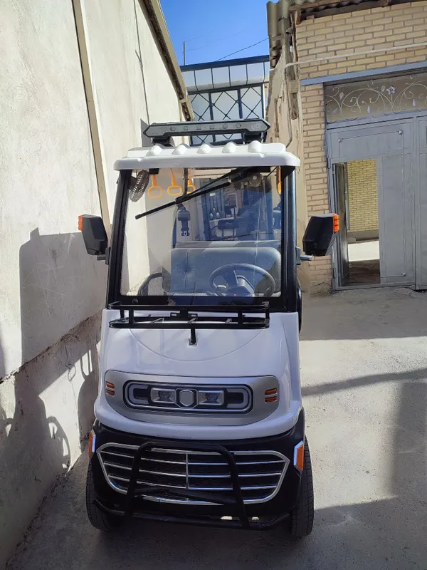 Golf car sotiladi