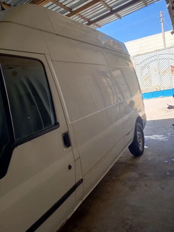 Ford sotiladi 2003 2 Ford sotiladi 2003 2