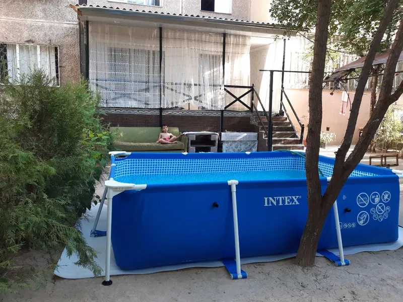 Intex basseyn 1 Intex basseyn 1
