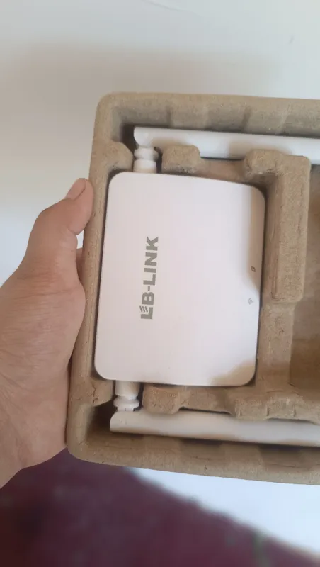 двухдиапазонный Wi‑Fi + SIM‑карта 4 двухдиапазонный Wi‑Fi + SIM‑карта 4