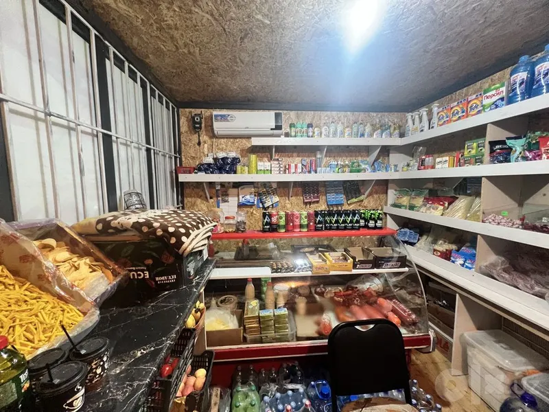 Передвижной торговый магазин с товарами и оборудованием 3 Передвижной торговый магазин с товарами и оборудованием 3