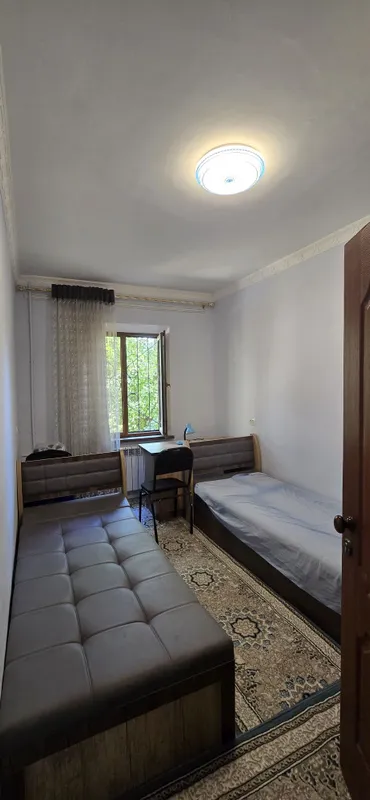 Qarshi shaharda 4 xonali uy srochna sotiladi. 3