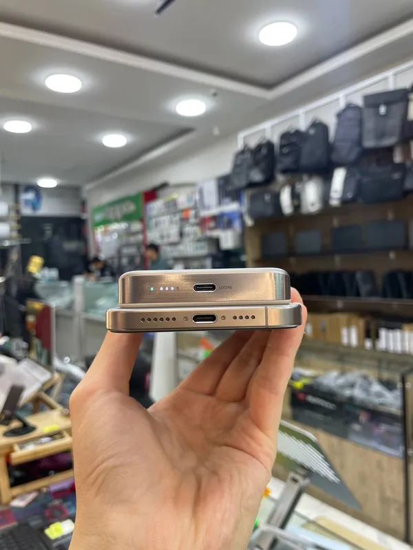 Powerbank Miiiw W310 Air MagSafe, Titan color — фото 1