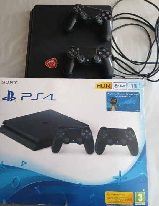 Play station 4 slim 2 Play station 4 slim 2
