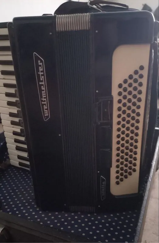 Akkardion stella 5 regstrli 4 Akkardion stella 5 regstrli 4