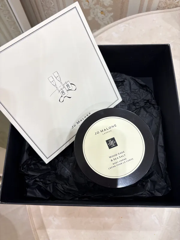 Jo Malone tana uchun parfumeriyali krem 1 Jo Malone tana uchun parfumeriyali krem 1