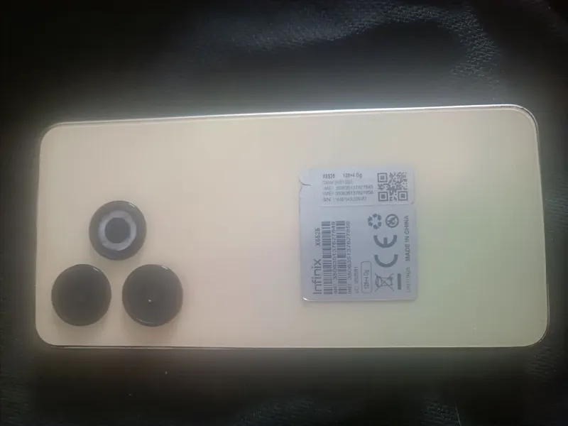 infinix SMART 8 128 GB 2 infinix SMART 8 128 GB 2