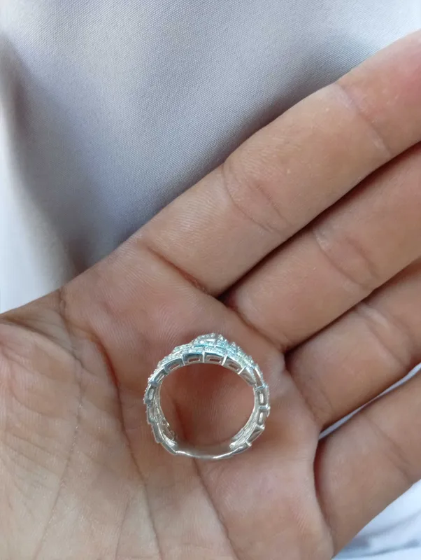 Продам женские серебряные кольца — фото 2