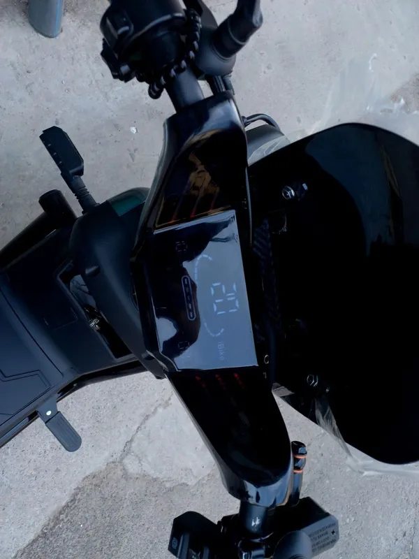 Skuter moped sotiladi 6