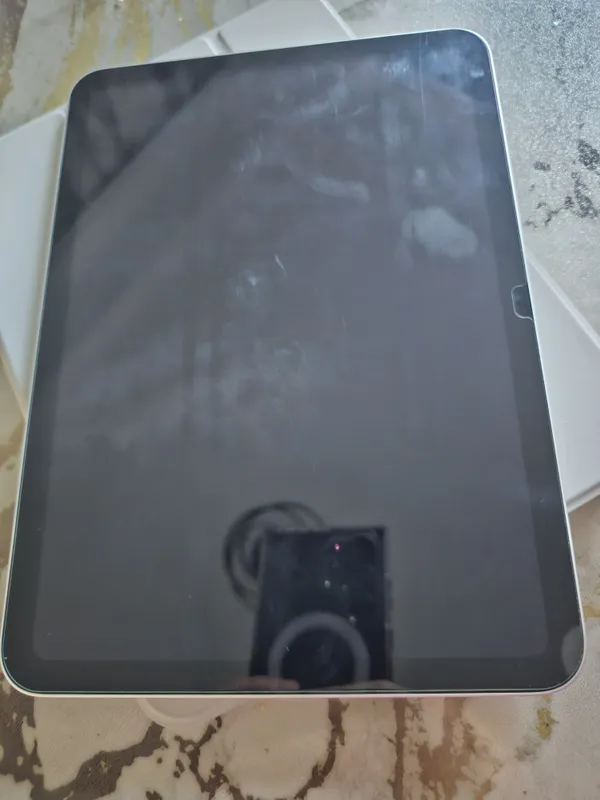 I Pad 11 a16 wi-fi sotiladi holati ideal 2 I Pad 11 a16 wi-fi sotiladi holati ideal 2
