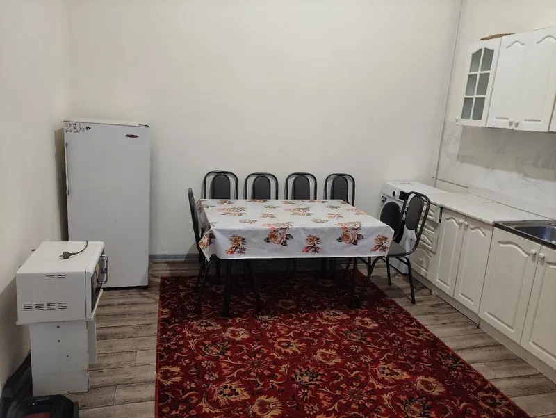 Agrar insitut yonida qizlarga ijara 900.000 so'mdan 3