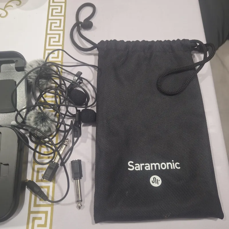 Микрофон Saramonic, как на фото 3