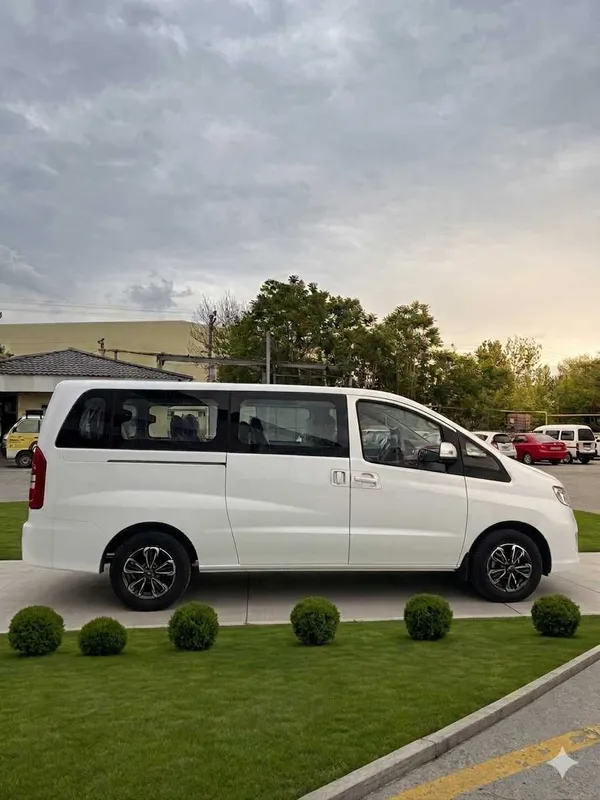 JAC M3 Lyuks Oq 1