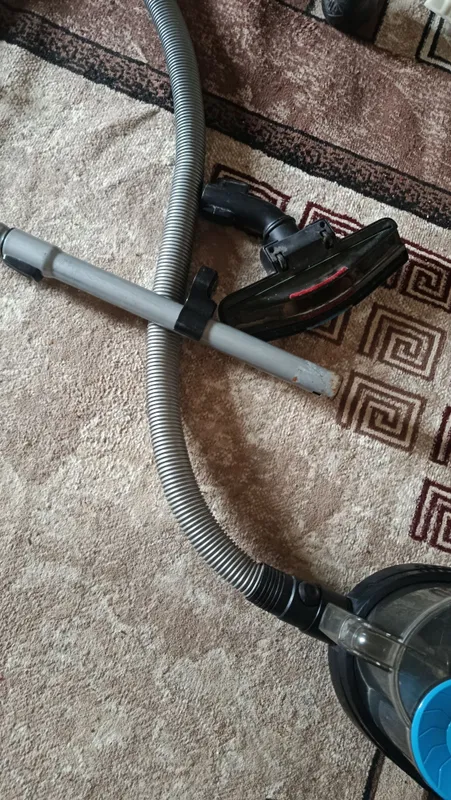 Срочно продам пылесос PHILIPS 3 Срочно продам пылесос PHILIPS 3