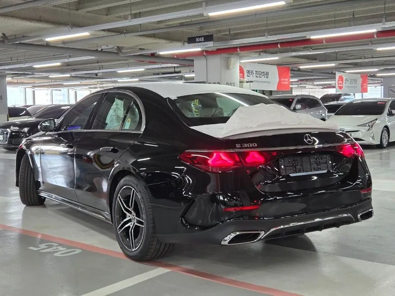 MERCEDES E300 AMG Line 4matic — фото 2