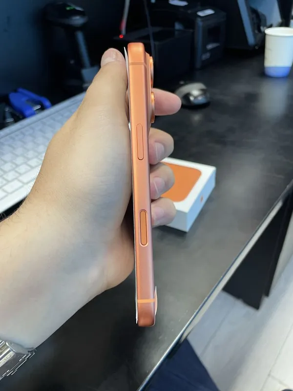 iPhone 17 Pro 512GB Orange sim+esim — фото 4