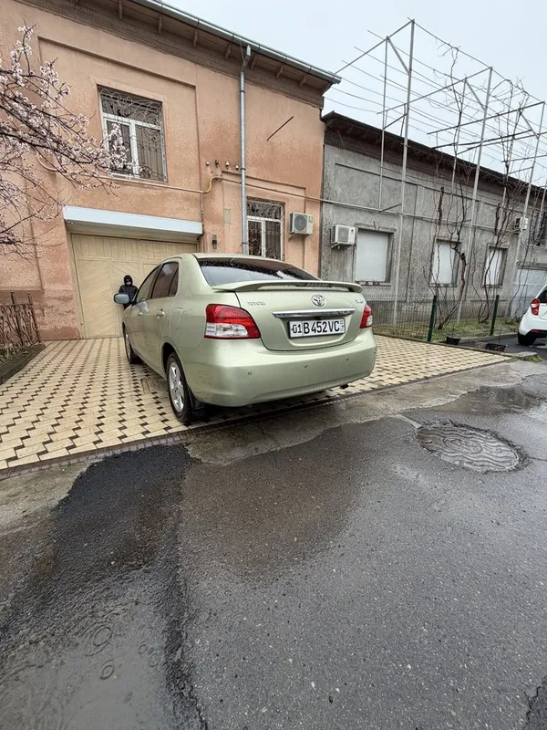 Srochna sotiladi Toyota yaris 2007 yil full ideyal — фото 1