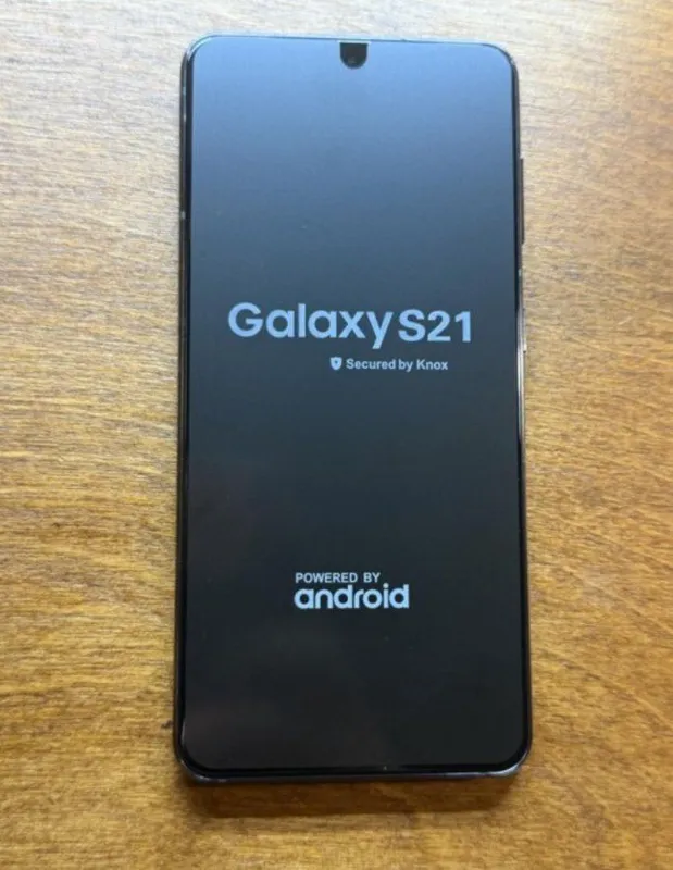 Samsung S21 8/256 2