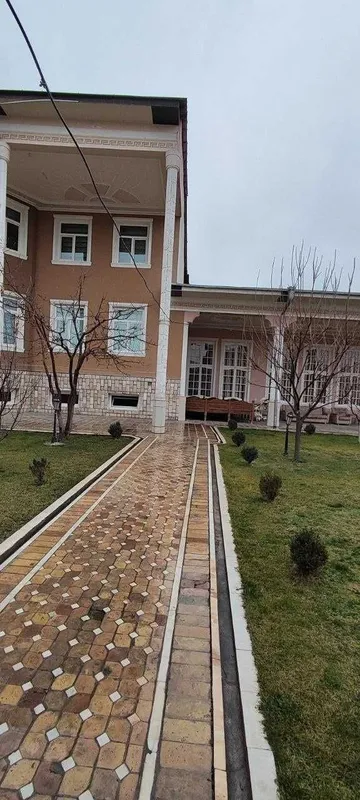 дом 10 соток Яккасарайский район. улица А.Каххара. Тойхона Яккасарай 2