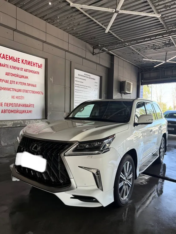 Lexus LX 570 сотилади 1
