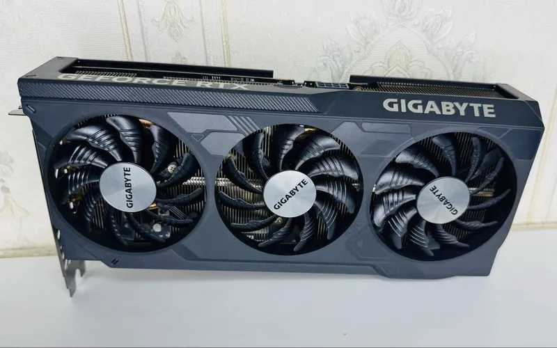 Gigabyte GeForce RTX 4070 Windforce OC 1 Gigabyte GeForce RTX 4070 Windforce OC 1