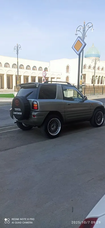 Toyota Rav 4 (коротышка) 2000 год, 2 литра бензин. 2 Toyota Rav 4 (коротышка) 2000 год, 2 литра бензин. 2
