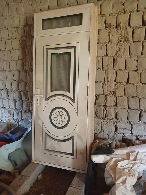 ESHIK VA ROMLAR SOTLADI 1 ESHIK VA ROMLAR SOTLADI 1