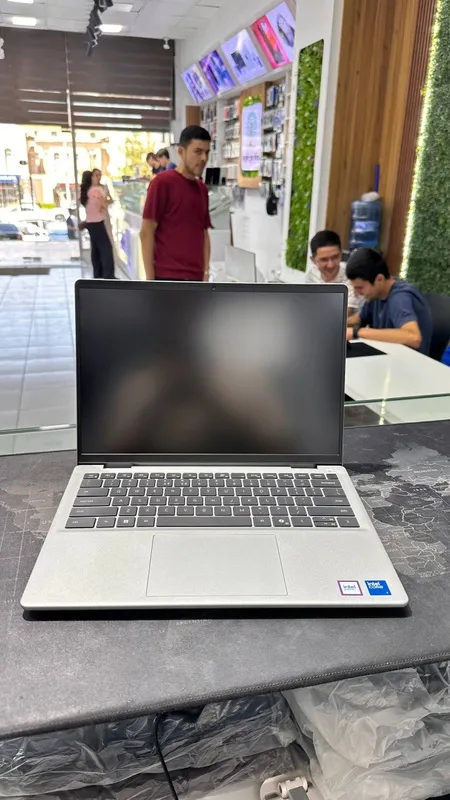 Dell pro 14 essentional 1