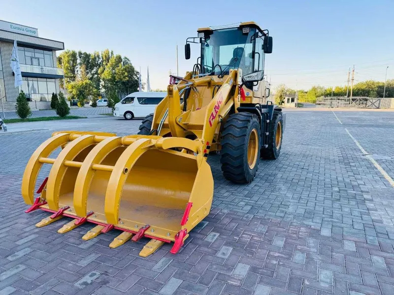 Фронтальный погрузчик FUJIANG 958 1.3 куб