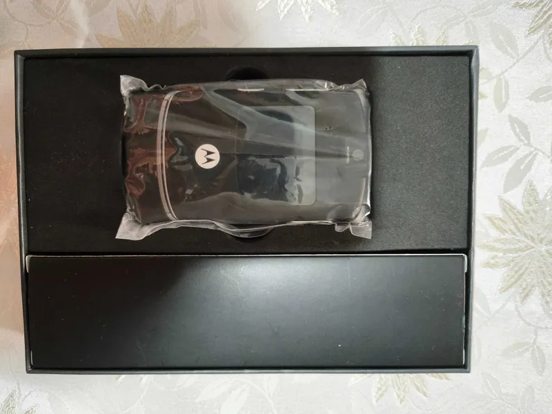 Motorola razr v3 2 Motorola razr v3 2