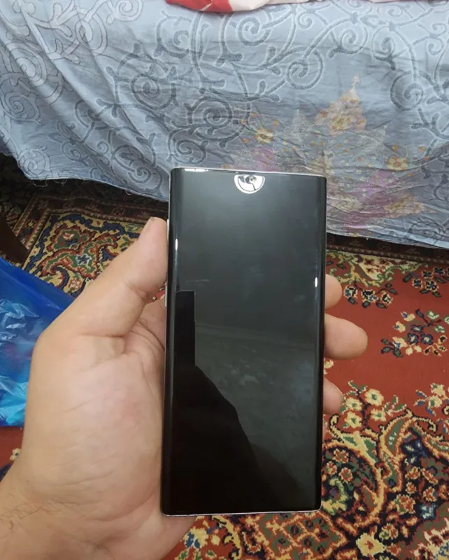 Самсунг Note 10 хороший состояния 2 Самсунг Note 10 хороший состояния 2