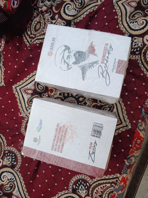 Jadidlar kitobi 1tasini  ichida 8dona kitob bor 3