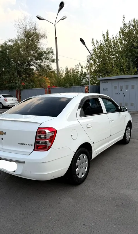 Chevrolet Cobalt sotiladi 4