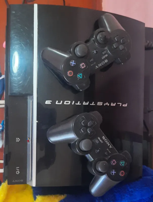 PS3 to‘liq ishlaydi + komplekt