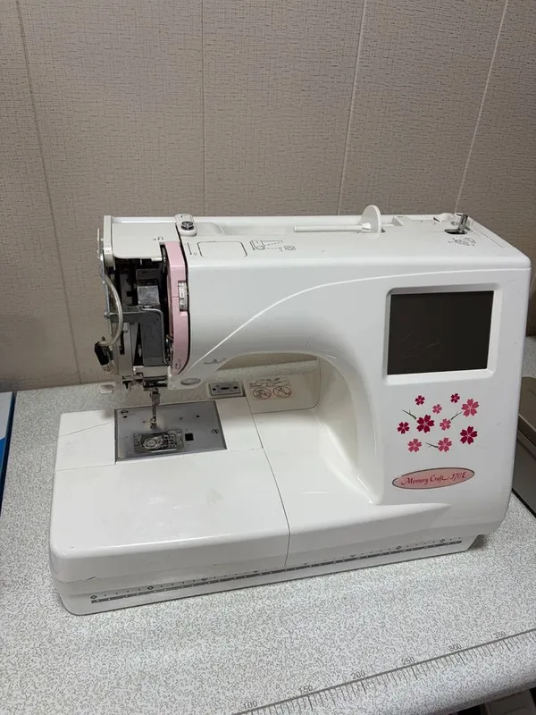 Janome Memory Craft 370E — фото 4