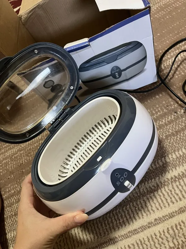 ultratovushli tozalagich (Ultrasonic Cleaner).