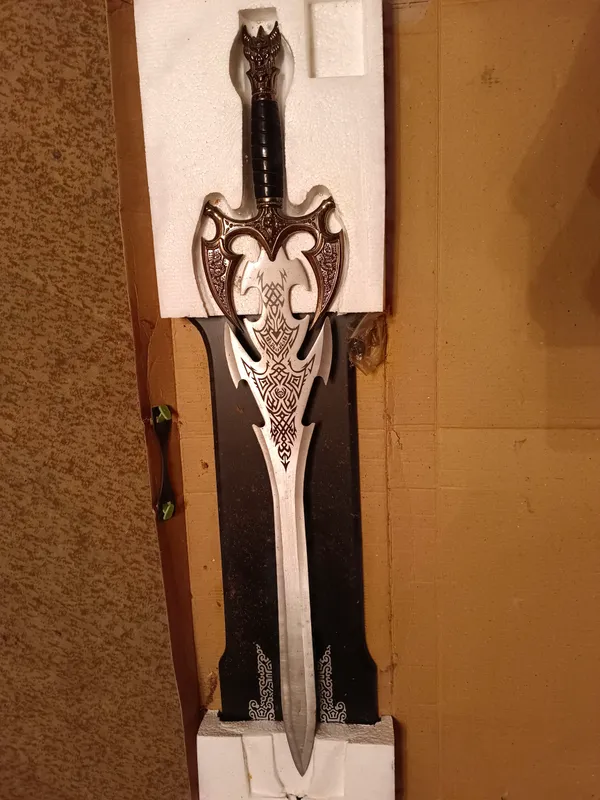 Dekorativ suvenir qilich 1