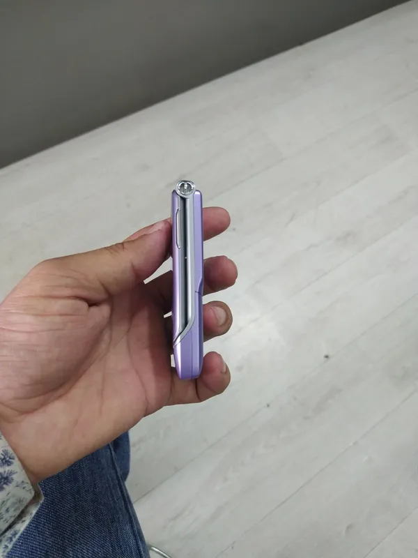 Мобильный телефон Motorola RAZR V3 Perfectum — фото 3