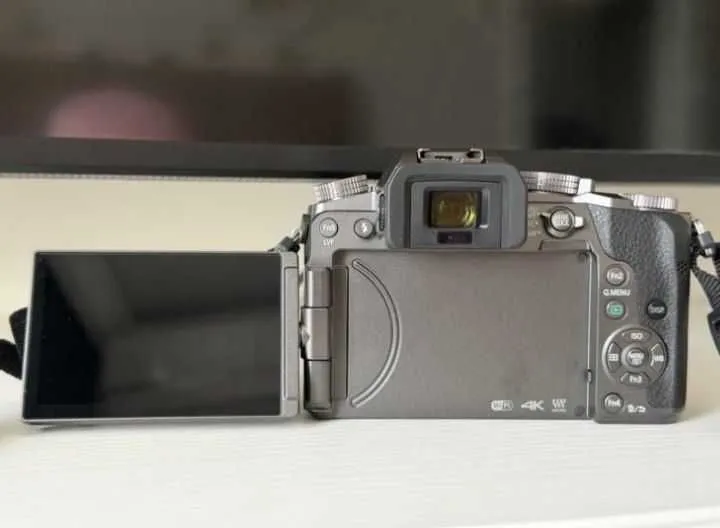 Фотоаппарат Panasonic Lumix g7 + Lumix 25мм f/1.7 6 Фотоаппарат Panasonic Lumix g7 + Lumix 25мм f/1.7 6
