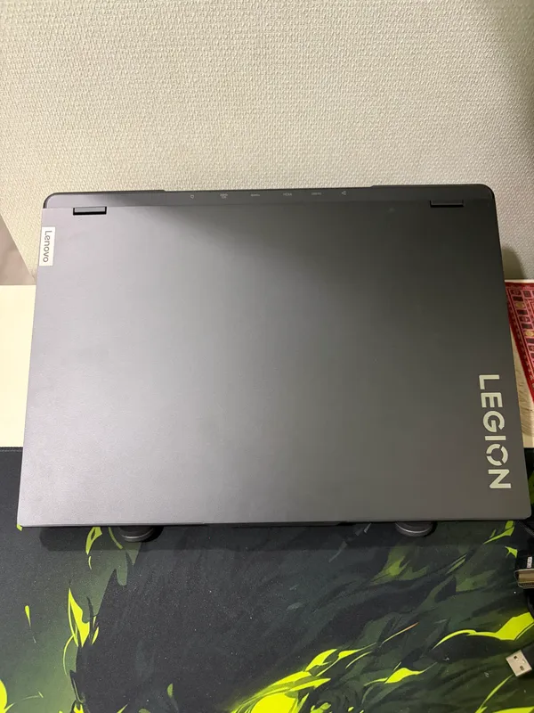 Lenovo Legion Pro 5 16IRX8