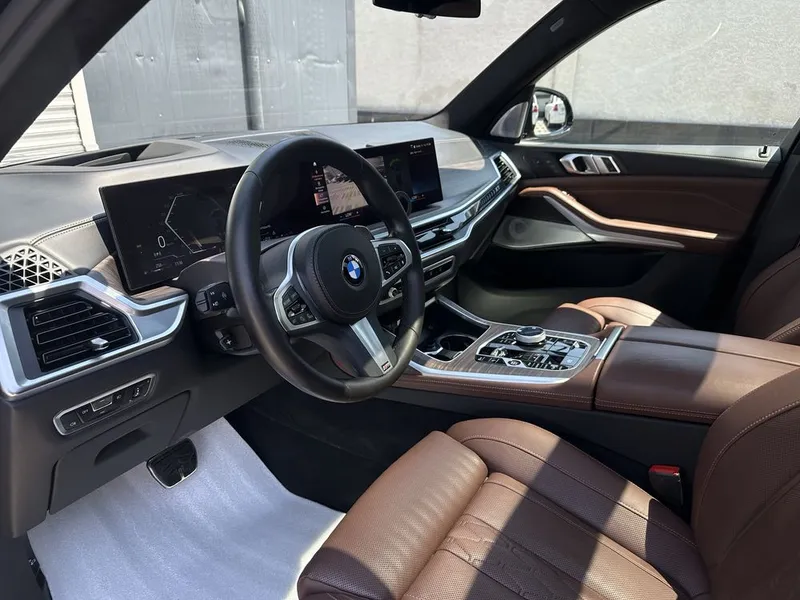 BMW X7 xDrive40i 7 BMW X7 xDrive40i 7