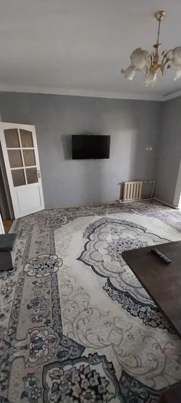 Ijaraga yosh oilaga 2xona 5etaj 400ye.Qoraqamich2/4. 1