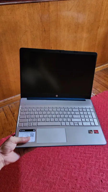 HP Laptop 4