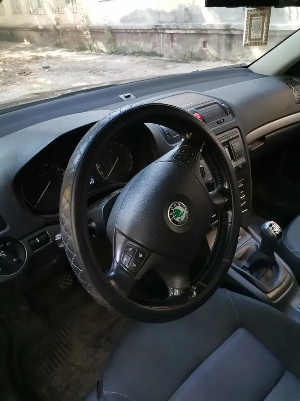 Skoda Octavia 1.8 turbo sotiladi 4