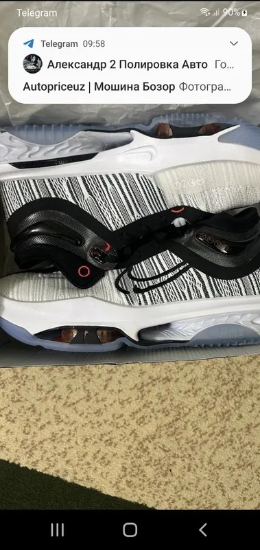 Продам Классные Новые Кроссовки Nike коробке.