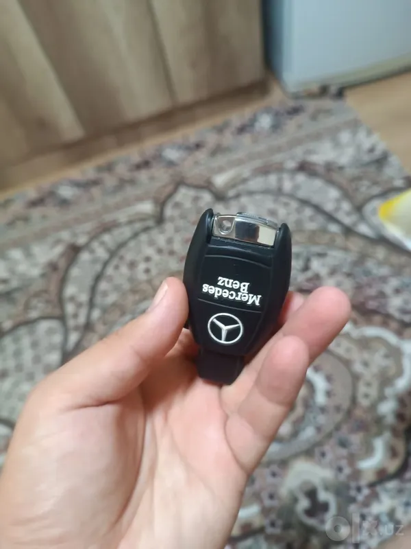Mercedes-Benz W210 uchun kalit. Original ko‘rinishdagi kalit korpusi M 1 Mercedes-Benz W210 uchun kalit. Original ko‘rinishdagi kalit korpusi M 1